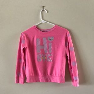 A bright pink sweatshirt 🌸